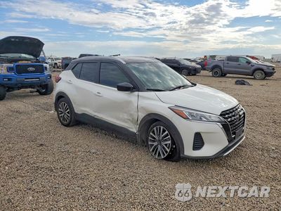 Czwarte zdjęcie samochodu z boku: 2022 NISSAN KICKS SV VIN:3N1CP5CV4NL510880 - miniatura