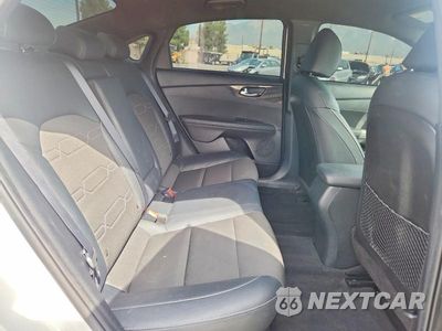 Zdjęcie 10 z 12 samochodu: 2023 KIA FORTE GT LINE VIN:3KPF54AD0PE610468 - miniatura