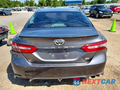 Zdjęcie 6 z 12 samochodu: 2018 TOYOTA CAMRY SE VIN:4T1B11HK4JU590484 - miniatura