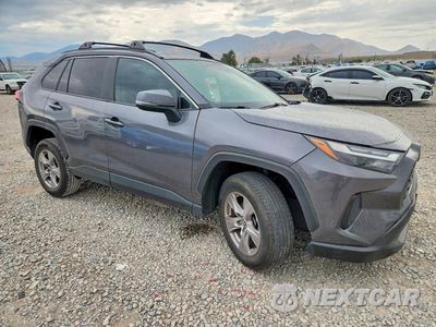 Czwarte zdjęcie samochodu z boku: 2023 TOYOTA RAV4 XLE VIN:2T3P1RFV4PC339810 - miniatura