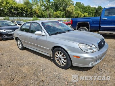 Czwarte zdjęcie samochodu z boku: 2005 HYUNDAI SONATA GLS VIN:KMHWF35H45A107526 - miniatura