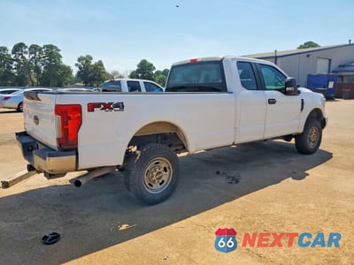 Trzecie zdjęcie samochodu z tyłu: 2019 FORD F250 SUPER DUTY VIN:1FT7X2B6XKEE50820 - miniatura