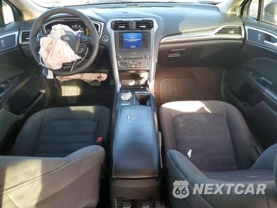 Zdjęcie 8 z 12 samochodu: 2020 FORD FUSION SE VIN:3FA6P0HD4LR172586 - miniatura