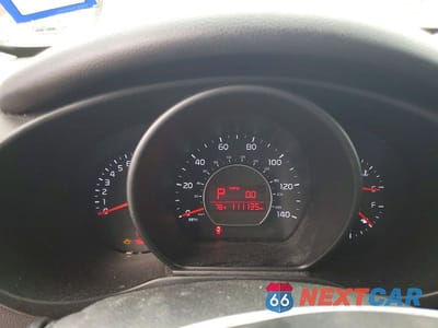 Zdjęcie 9 z 12 samochodu: 2015 KIA SOUL + VIN:KNDJP3A52F7781079 - miniatura