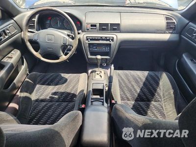 Zdjęcie 8 z 12 samochodu: 2001 HONDA PRELUDE VIN:JHMBB62491C011602 - miniatura
