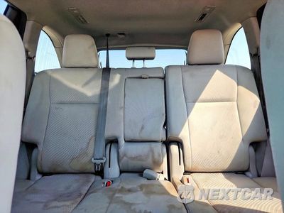 Zdjęcie 10 z 13 samochodu: 2018 TOYOTA HIGHLANDER LE VIN:5TDZARFH2JS035675 - miniatura