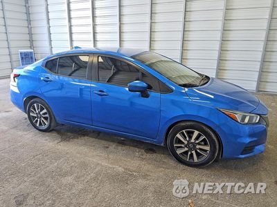 Czwarte zdjęcie samochodu z boku: 2020 NISSAN VERSA SV VIN:3N1CN8EV7LL850798 - miniatura