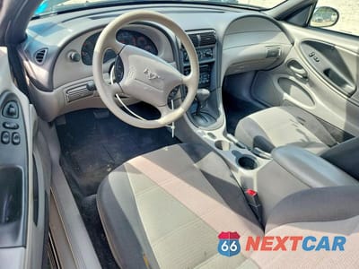 Zdjęcie 8 z 12 samochodu: 2001 FORD MUSTANG VIN:1FAFP40461F187846 - miniatura