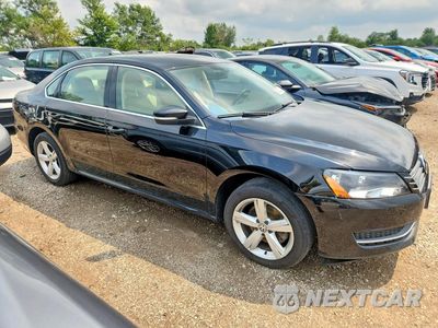 Czwarte zdjęcie samochodu z boku: 2014 VOLKSWAGEN PASSAT SE VIN:1VWBS7A36EC110512 - miniatura