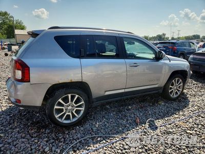 Trzecie zdjęcie samochodu z tyłu: 2016 JEEP COMPASS LATITUDE VIN:1C4NJCEA0GD682046 - miniatura