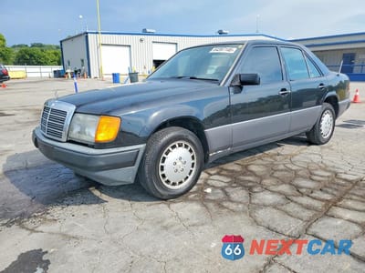 1993 MERCEDES-BENZ 300 E 4MATIC WDBED30E2PB912357 - główne zdjęcie licytacji z USA - miniatura