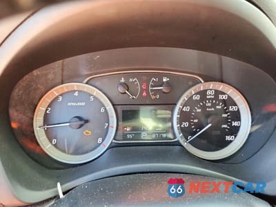 Zdjęcie 9 z 12 samochodu: 2015 NISSAN SENTRA SV VIN:3N1AB7AP2FL641894 - miniatura