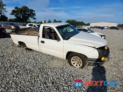 Czwarte zdjęcie samochodu z boku: 2006 CHEVROLET SILVERADO C1500 VIN:1GCEC14VX6E209315 - miniatura