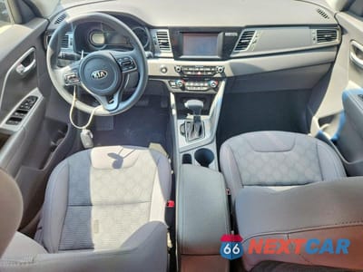 Zdjęcie 8 z 12 samochodu: 2017 KIA NIRO LX VIN:KNDCB3LC4H5066659 - miniatura