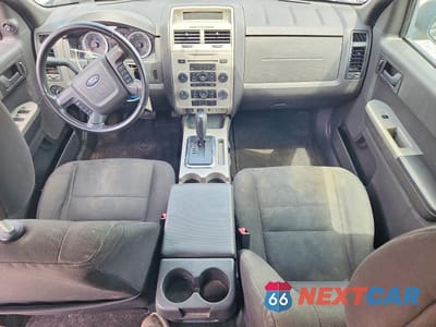 Zdjęcie 8 z 13 samochodu: 2009 FORD ESCAPE XLT VIN:1FMCU03G59KA63599 - miniatura