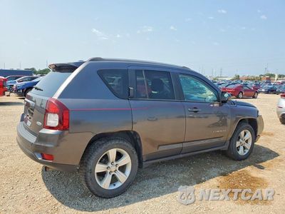 Trzecie zdjęcie samochodu z tyłu: 2017 JEEP COMPASS LATITUDE VIN:1C4NJDEB5HD139954 - miniatura