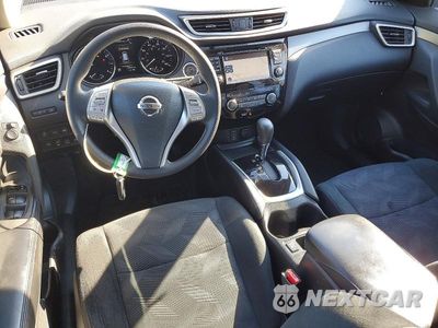 Zdjęcie 8 z 12 samochodu: 2016 NISSAN ROGUE SV VIN:5N1AT2MV9GC815508 - miniatura