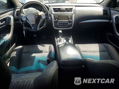 Zdjęcie 8 z 12 samochodu: 2017 NISSAN ALTIMA 2.5 SV VIN:1N4AL3AP3HC249496 - miniatura