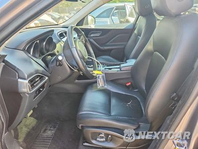 Zdjęcie 7 z 13 samochodu: 2020 JAGUAR F-PACE PREMIUM VIN:SADCJ2FX4LA629242 - miniatura