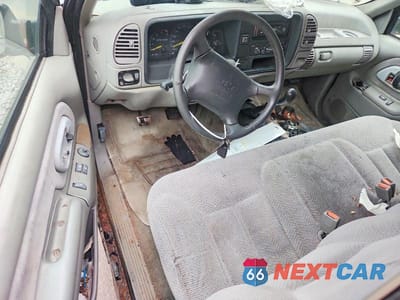 Zdjęcie 8 z 12 samochodu: 1995 CHEVROLET GMT-400 C1500 VIN:1GCEC14H9SZ203941 - miniatura