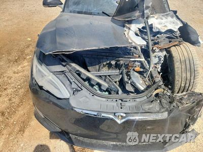 Zdjęcie 11 z 13 samochodu: 2017 TESLA MODEL S VIN:5YJSA1E49HF224985 - miniatura