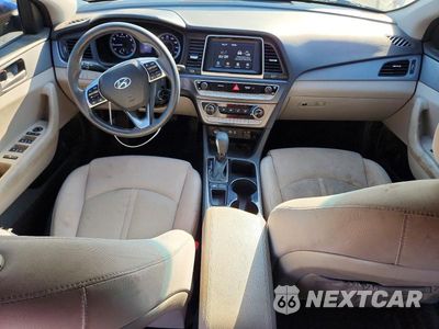 Zdjęcie 8 z 12 samochodu: 2018 HYUNDAI SONATA SE VIN:5NPE24AFXJH621616 - miniatura