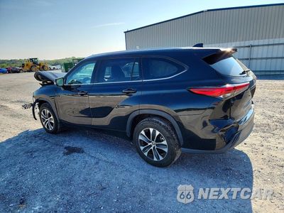 Drugie zdjęcie samochodu z przodu: 2022 TOYOTA HIGHLANDER XLE VIN:5TDGZRAH8NS121635 - miniatura