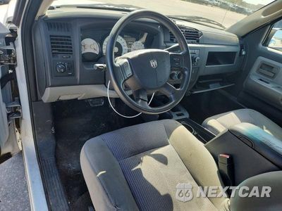 Zdjęcie 8 z 12 samochodu: 2011 DODGE DAKOTA SLT VIN:1D7RE3BK7BS701270 - miniatura