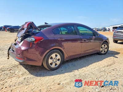 Trzecie zdjęcie samochodu z tyłu: 2017 KIA FORTE LX VIN:3KPFK4A79HE049014 - miniatura