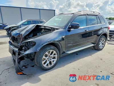 2013 BMW X5 XDRIVE35I 5UXZV4C55D0E02563 - główne zdjęcie licytacji z USA - miniatura