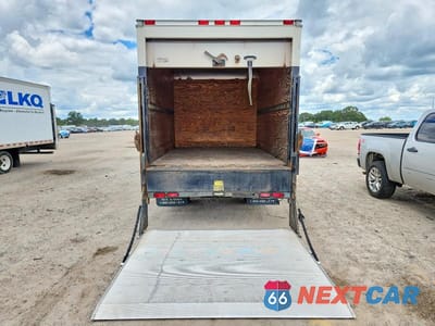 Zdjęcie 10 z 13 samochodu: 2008 CHEVROLET SILVERADO BOX TRUCK VIN:1GBJC34KX8E143694 - miniatura