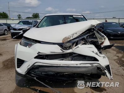 Piąte zdjęcie samochodu w środku: 2017 TOYOTA RAV4 LE VIN:JTMZFREV2HJ719108 - miniatura