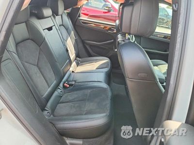 Zdjęcie 11 z 13 samochodu: 2018 PORSCHE MACAN VIN:WP1AA2A54JLB05601 - miniatura