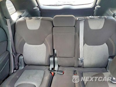 Zdjęcie 10 z 13 samochodu: 2017 JEEP CHEROKEE SPORT VIN:1C4PJLAB4HW644607 - miniatura