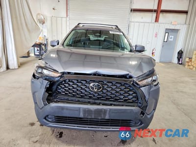 Piąte zdjęcie samochodu w środku: 2023 TOYOTA COROLLA CROSS LE VIN:7MUBAABGXPV054036 - miniatura
