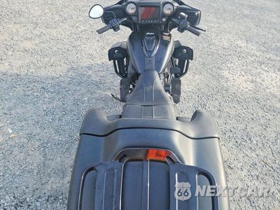 Zdjęcie 6 z 8 samochodu: 2023 INDIAN MOTORCYCLE CO. ROADMASTER DARK HORSE VIN:56KTKDBB7P3421620 - miniatura