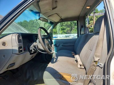 Zdjęcie 7 z 12 samochodu: 1999 GMC SIERRA C2500 VIN:1GTGC24R9XR722115 - miniatura