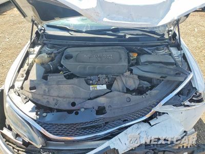 Zdjęcie 11 z 12 samochodu: 2015 CHRYSLER 200 LIMITED VIN:1C3CCCAB4FN605595 - miniatura