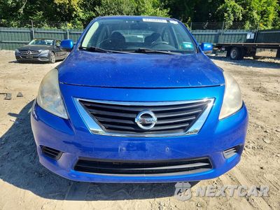 Piąte zdjęcie samochodu w środku: 2013 NISSAN VERSA 1.6 S VIN:3N1CN7AP6DL861214 - miniatura