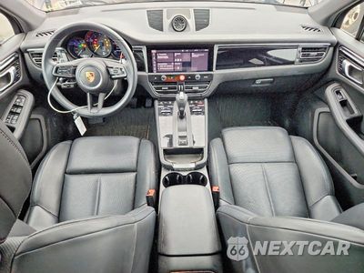 Zdjęcie 8 z 12 samochodu: 2025 PORSCHE MACAN BASE VIN:WP1AA2A5XSLB06463 - miniatura