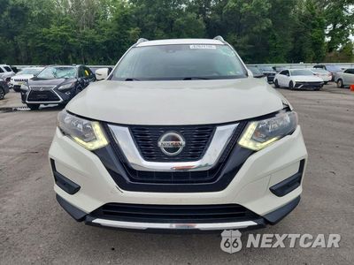 Piąte zdjęcie samochodu w środku: 2019 NISSAN ROGUE SV VIN:5N1AT2MV7KC720194 - miniatura