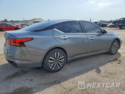 Trzecie zdjęcie samochodu z tyłu: 2023 NISSAN ALTIMA SV VIN:1N4BL4DV4PN338839 - miniatura