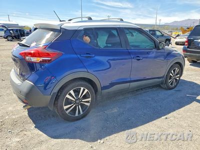 Trzecie zdjęcie samochodu z tyłu: 2019 NISSAN KICKS SV VIN:3N1CP5CU1KL561966 - miniatura