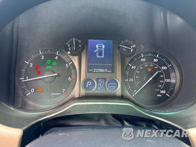 Zdjęcie 8 z 10 samochodu: 2016 LEXUS GX 460 VIN:JTJBM7FX2G5146209 - miniatura