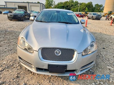 Piąte zdjęcie samochodu w środku: 2009 JAGUAR XF SUPERCHARGED VIN:SAJXA07C791R24181 - miniatura