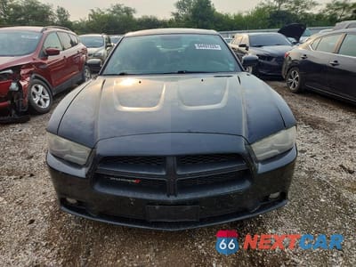 Piąte zdjęcie samochodu w środku: 2013 DODGE CHARGER SXT VIN:2C3CDXHGXDH535421 - miniatura