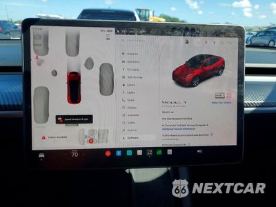 Zdjęcie 9 z 13 samochodu: 2024 TESLA MODEL Y VIN:7SAYGDED8RF087584 - miniatura