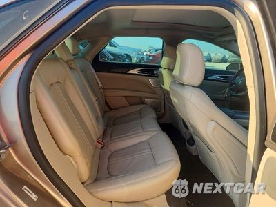 Zdjęcie 10 z 12 samochodu: 2020 LINCOLN MKZ RESERVE VIN:3LN6L5E92LR619320 - miniatura