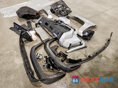 Zdjęcie 13 z 14 samochodu: 2025 TOYOTA 4RUNNER SR5 VIN:JTEVA5BR0S5012873 - miniatura