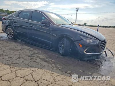 Czwarte zdjęcie samochodu z boku: 2021 HYUNDAI SONATA HYBRID SEL VIN:KMHL34JJ2MA034150 - miniatura